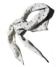 Scarf（$490）