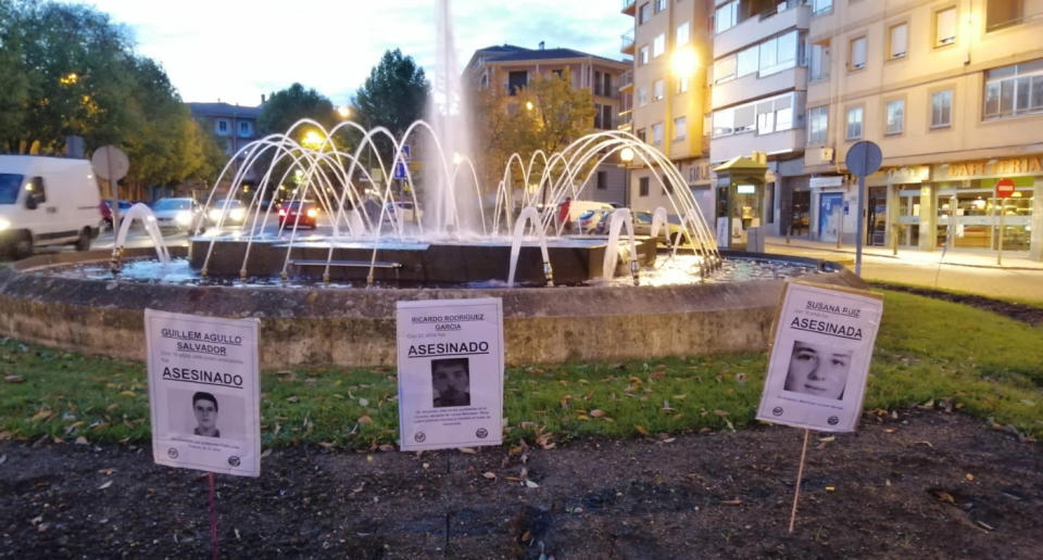 Junto a la fuente también aparecieron fotografías de algunas víctimas del franquismo. (Crédito: Twitter/@AntifaSegovia)