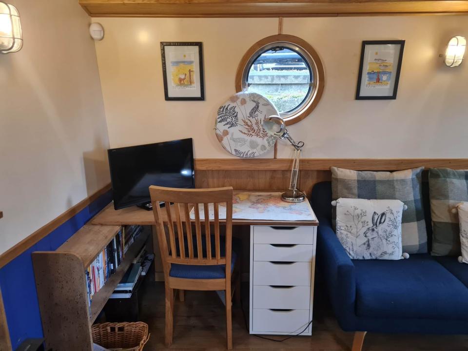 houseboat desk