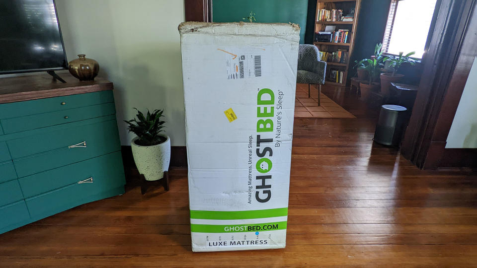 Ghostbed Luxe box