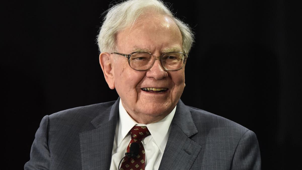 3 Financial Benefits of Being a Philanthropist — Like Warren Buffett