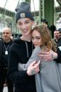 Lily Rose-Depp vit une idylle avec le mannequin Ash Stymest entre 2015 et 2018. Le couple préfère limiter les sorties mais apparaît tout de même très complice durant quelques défilés et autres événements mondains. Après trois ans de relation, les deux modèles décident de se se séparer.