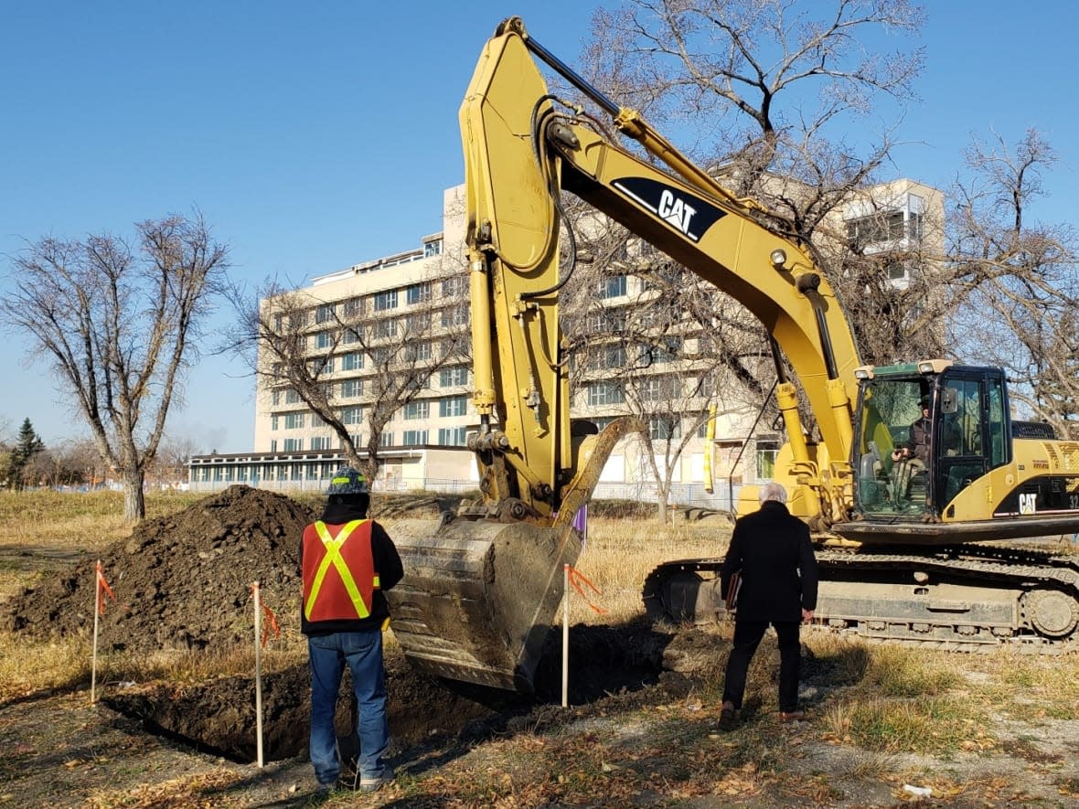 Excavation crews investigated the site of the former Camsell Hospital on Thursday and Friday this week. (Stephen Cook/CBC - image credit)