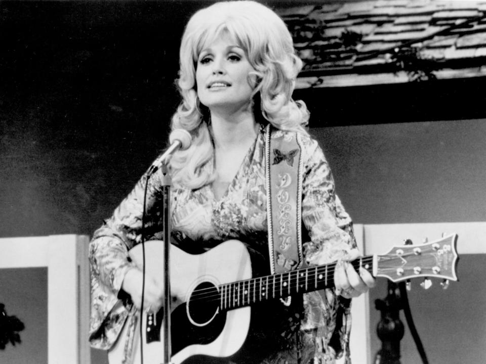 Dolly Parton in 1974