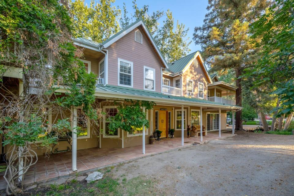 Carrie Fisher and Debbie Reynolds' former CA Ranch. Credit: David Lalush Photography