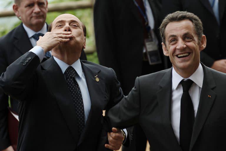 Berlusconi con Sarkozy en 2008