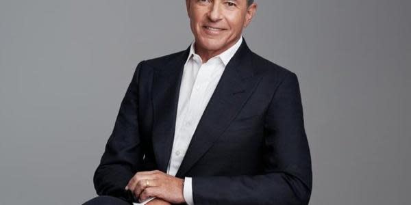 Bob Iger, director general de Disney, deja su cargo