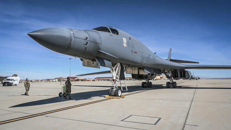 Air Force B-1B Lancer bomber