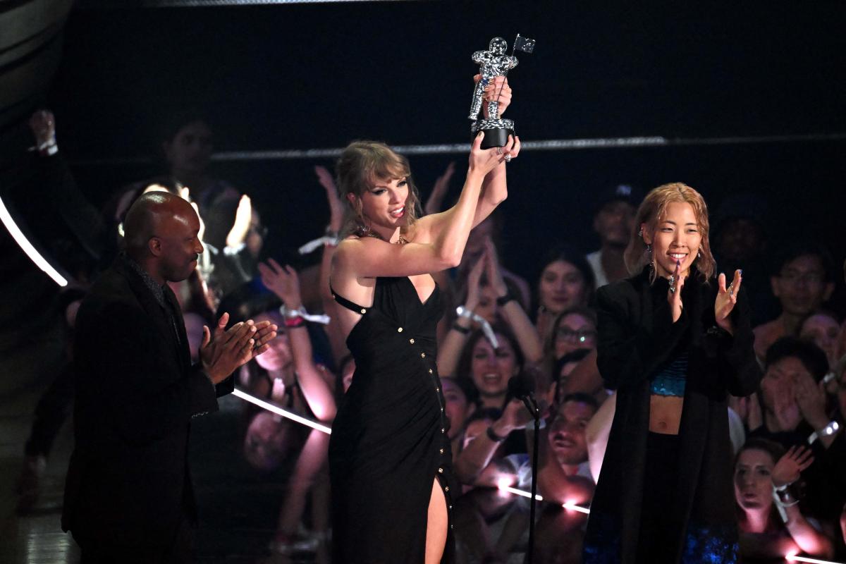 VMAs 2023 live updates: Nominees, performers, reactions