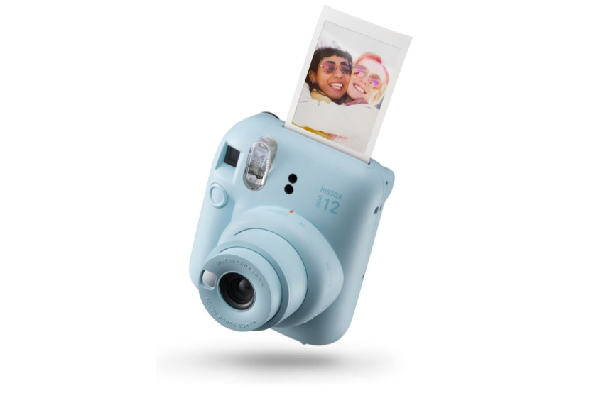 Sofortbildkamera von Instax (Bild: Amazon)