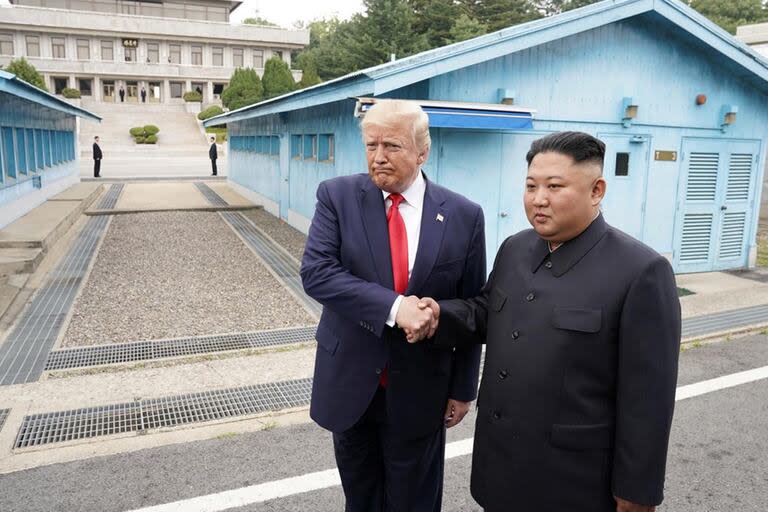 El presidente de Estados Unidos y el líder de Corea del Norte Kim Jong Un