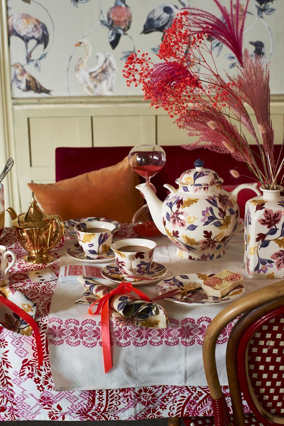 <p><a href="https://www.countryliving.com/uk/homes-interiors/interiors/a31664811/homewares-cant-live-without-emma-bridgewater/" rel="nofollow noopener" target="_blank" data-ylk="slk:Emma Bridgewater;elm:context_link;itc:0;sec:content-canvas" class="link ">Emma Bridgewater</a> has just released its must-have autumn 2021 collection — and we'll take one of everything. Whether you're on the hunt for some gorgeous new mugs, plates or bowls, there is plenty to choose from. </p><p>The famous British pottery brand, which is designed and manufactured in Stoke-on-Trent, is giving homeware fans a real treat with plenty of new designs. Take a look at some of our favourites below. Happy shopping! </p>