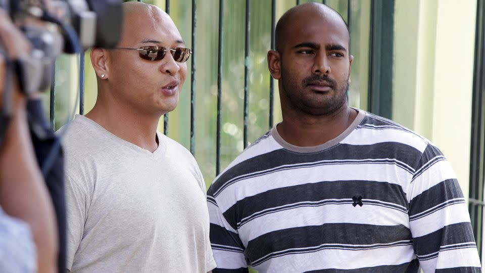 Australian death-row prisoners Myuran Sukumaran, right and Andrew Chan, left, stand in front of their cell. Source: AAP