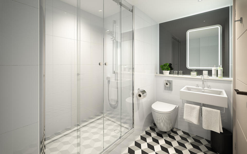 A bathroom at the Strand Palace Hotel