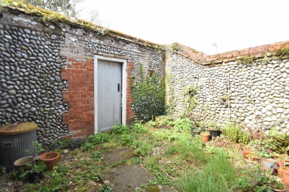 Eastern Daily Press: An outbuilding, which used to house a former telephone exchange, is located within the grounds and offered as part of the sale