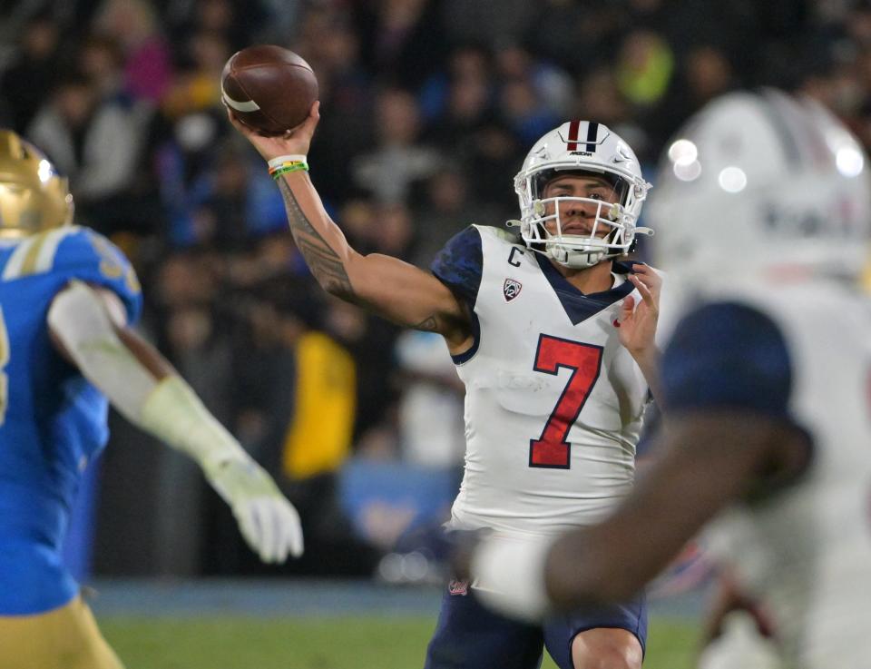 Nov 12, 2022; Pasadena, California, USA;  Arizona Wildcats quarterback Jayden de Laura (7) throws a pass in the first half against the UCLA Bruins at the Rose Bowl.