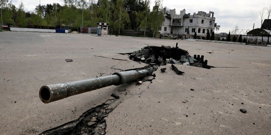 Destroyed turret of the Russian tank in Zalissya, Kyiv oblast, May 2, 2022