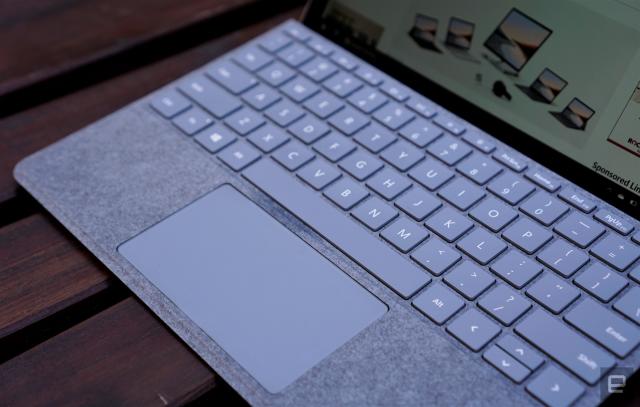 Surface Go Review: Welcome to the Tiny-Computer Future