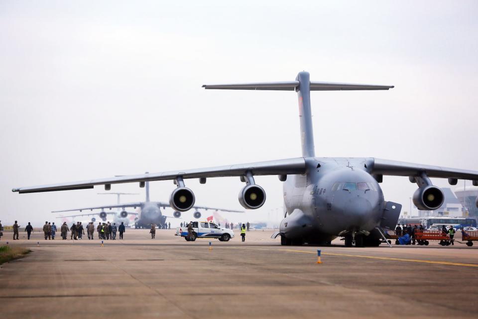 Chinese Y-20 cargo planes delivering medical supplies to Wuhan