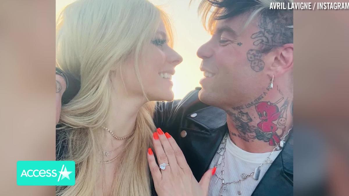 Avril Lavigne Gets Engaged To Mod Sun In Romantic Paris Proposal See Her Heart Shaped Ring 