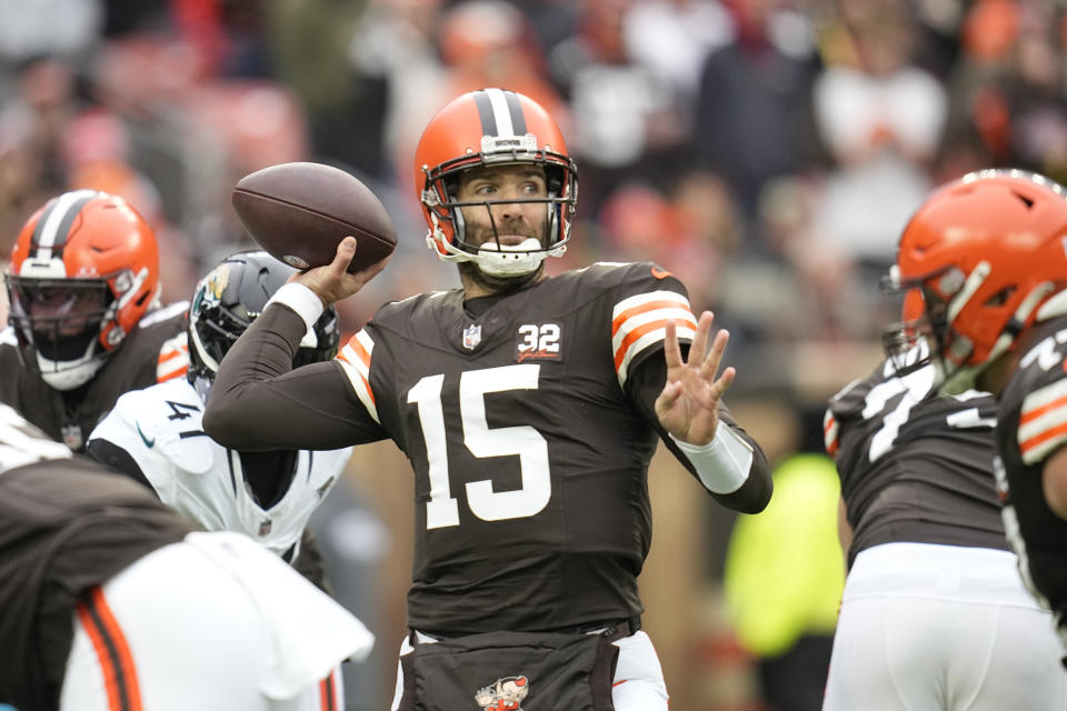 Cleveland Browns quarterback Joe Flacco (15) throws during the first half of an NFL football game against the Jacksonville Jaguars, Sunday, Dec. 10, 2023, in Cleveland. (AP Photo/Sue Ogrocki)