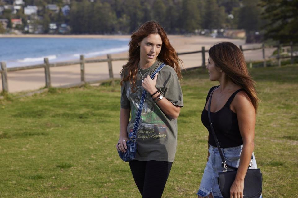 valerie beaumont and leah patterson in home and away