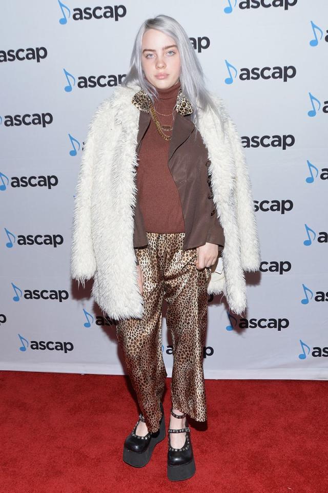 Billie Eilish is giving Avril Lavigne sk8er boi vibes in a tie and baggy  jeans