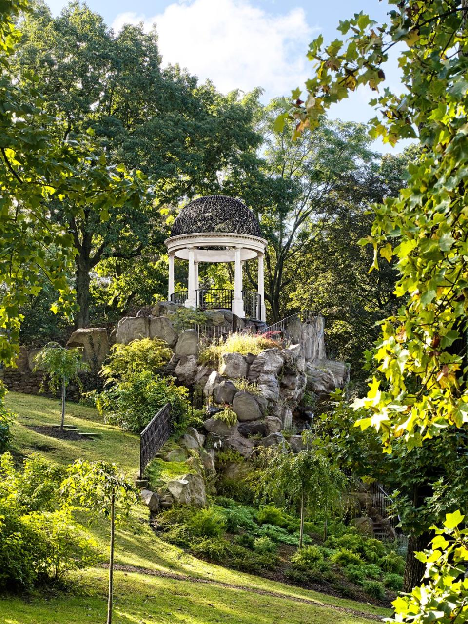 pavillion at untermyer gardens