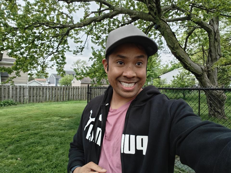 OnePlus 12 selfie sample.