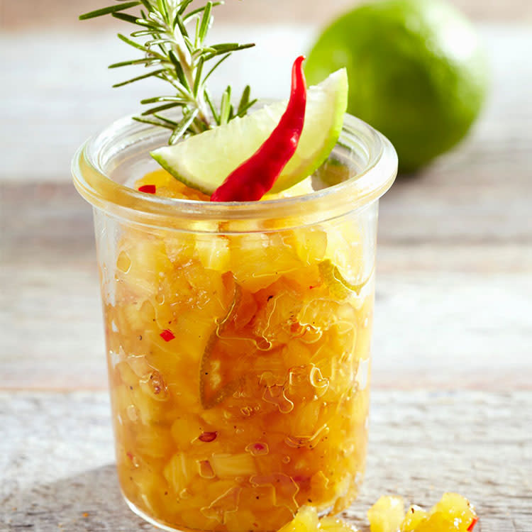 Chutney de piña y lima al romero