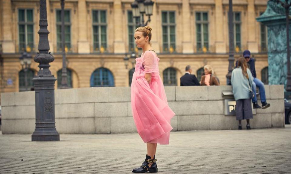 Jodie Comer who plays Villanelle in Killing Eve, wears a pink Molly Goddard dress