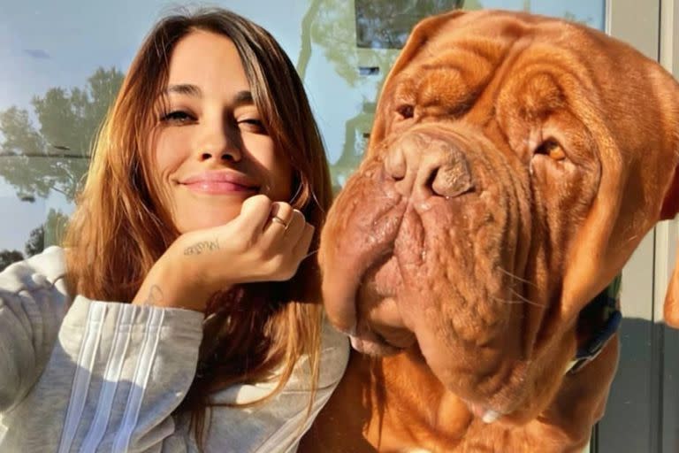 Anto Roccuzzo le pidió a sus seguidores evitar el uso de pirotecnia con una foto de una de sus mascotas