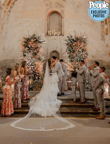 <p>Diego Padilla Weddings</p>