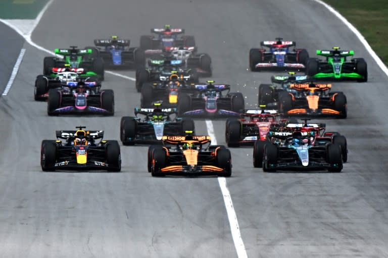 McLaren's Lando Norris (middle) blames his start for losing the Spanish Grand Prix (Manaure Quintero)