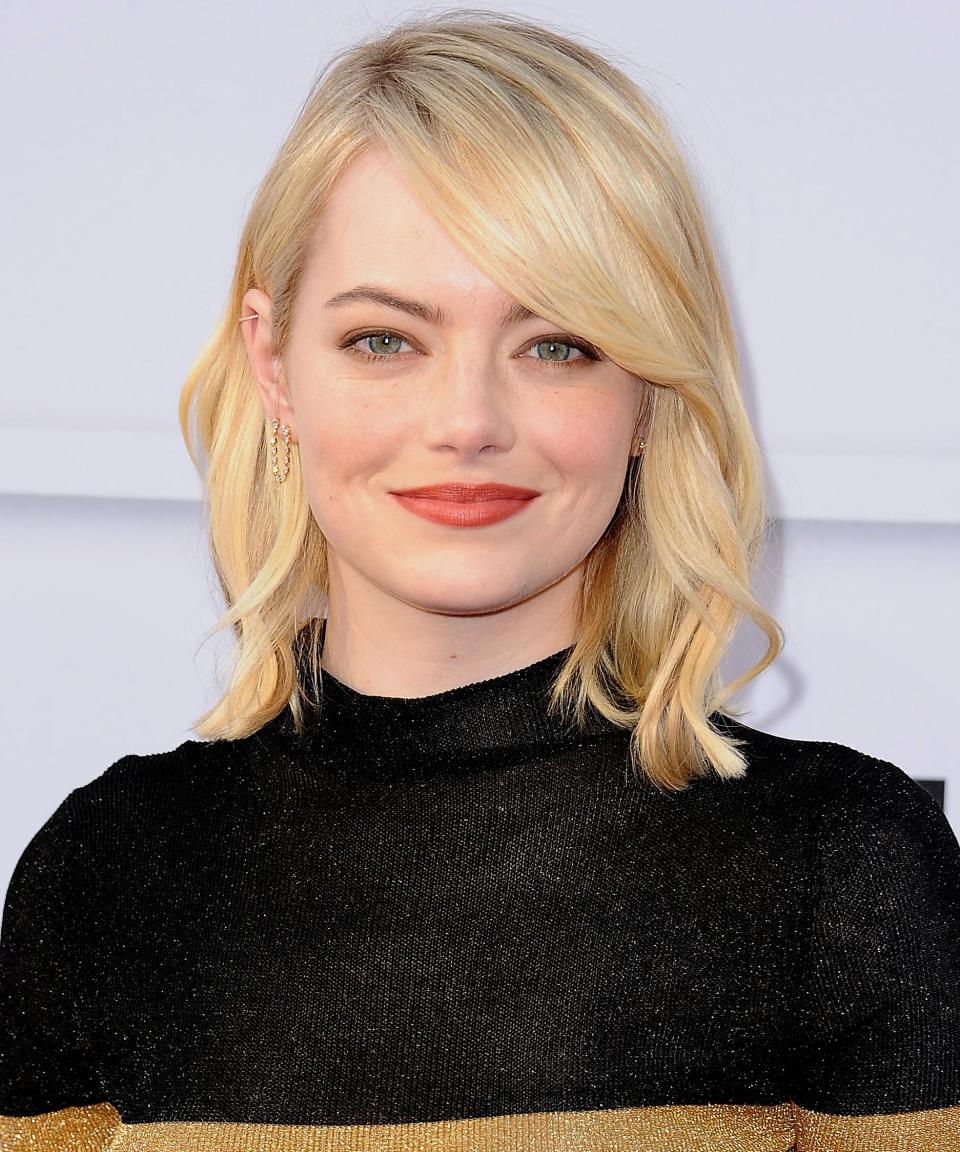 Emma Stone: Small Forehead