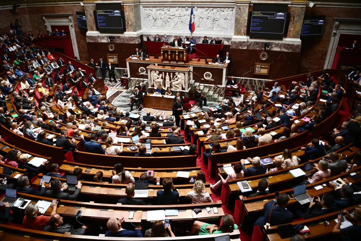 L'hémicycle de l'Assemblée nationale lors d'une séance de questions au gouvernement, le 19 juillet 2022. - Christophe ARCHAMBAULT / AFP