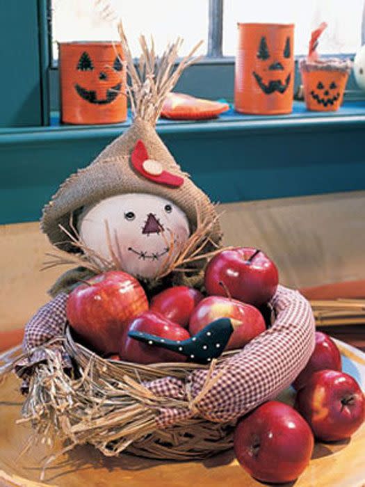 17) How to Make a Scarecrow Basket