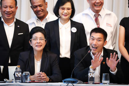 Sudarat Keyuraphan, Pheu Thai Party's prime ministerial candidate and Thanathorn Juangroongruangkit, leader of the Future Forward Party, attend a news conference to form a "democratic front" in Bangkok, Thailand, March 27, 2019. REUTERS/Athit Perawongmetha