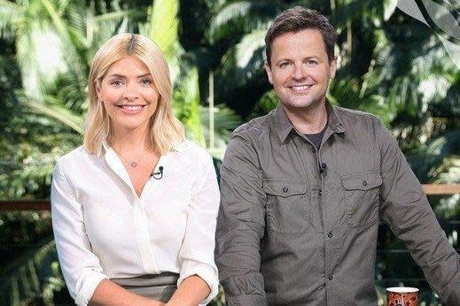 I'm A Celebrity: Holly Willoughby will join Declan Donnelly in Australia (@thismorning)