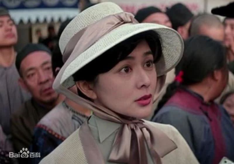 關之琳在《黃飛鴻》系列影片中，完美詮釋了十三姨這個角色。（圖／翻攝自百度百科）