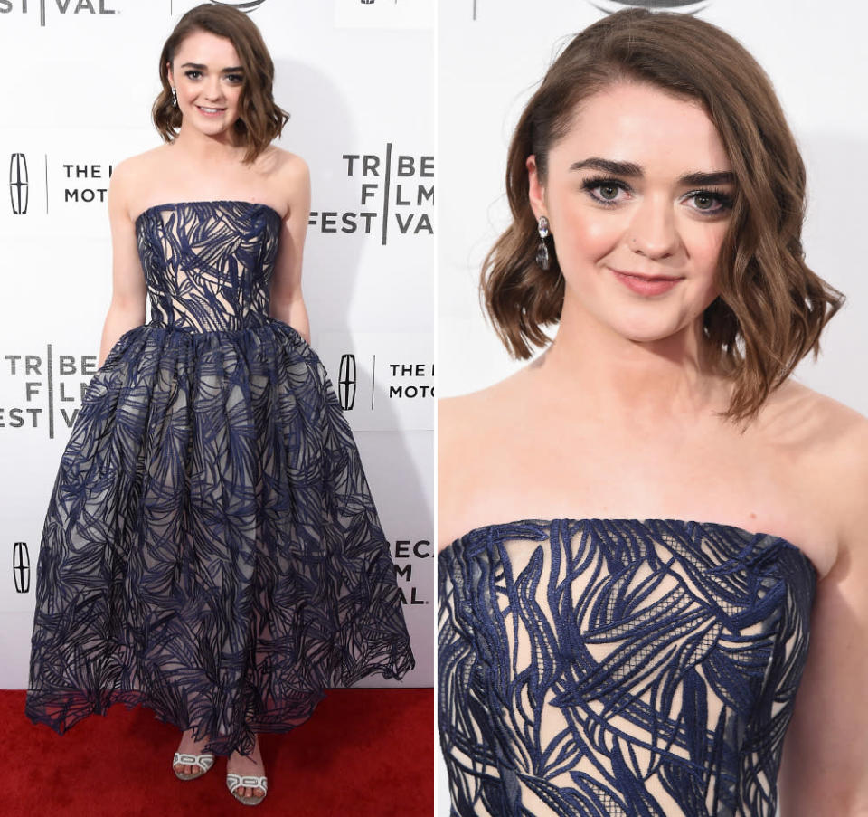 Umwerfend dagegen: die süße Maisie Williams auf der „The Devil and the Deep Blue Sea“-Premiere im Rahmen des Tribeca Film Festivals in ihrem Kleid von Zeynep Kartal, das sie stilsicher mit Sandalen von Nicholas Kirkwood und exakt abgestimmtem Make-up abrundete. (14. April 2016, Bilder: Getty Images)