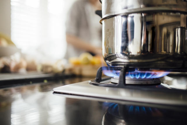 La cuisson au gaz pollue davantage l'air intérieur - Le Parisien