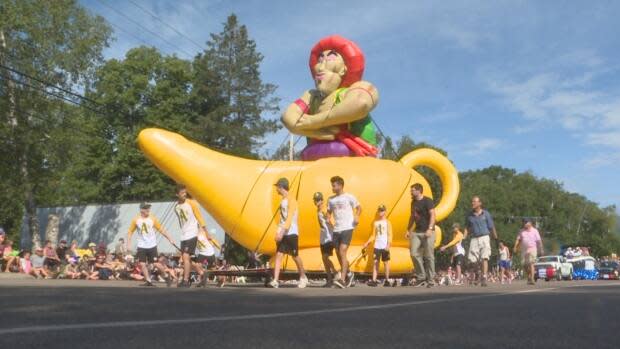 A scene from the Gold Cup parade in 2019, the last time it was held. (Brian Higgins/CBC - image credit)
