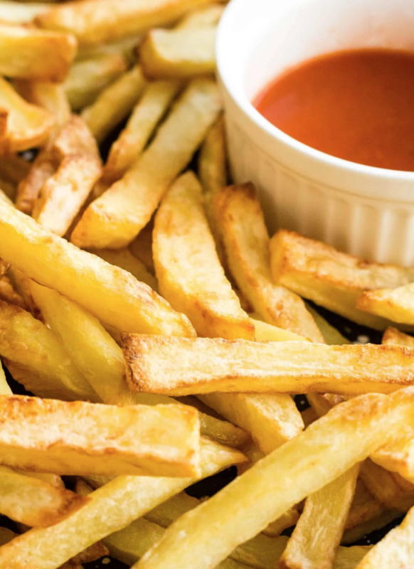 <p>Dish by Dish</p><p>These crispy air fryer french fries are so addictive you won't ever want to eat fast food again. They make the perfect snack or appetizer!</p><p><strong>Get the recipe: <a href="https://www.dishbydish.net/crispy-air-fryer-french-fries/" rel="nofollow noopener" target="_blank" data-ylk="slk:Crispy Air Fryer French Fries;elm:context_link;itc:0;sec:content-canvas" class="link ">Crispy Air Fryer French Fries</a></strong></p>