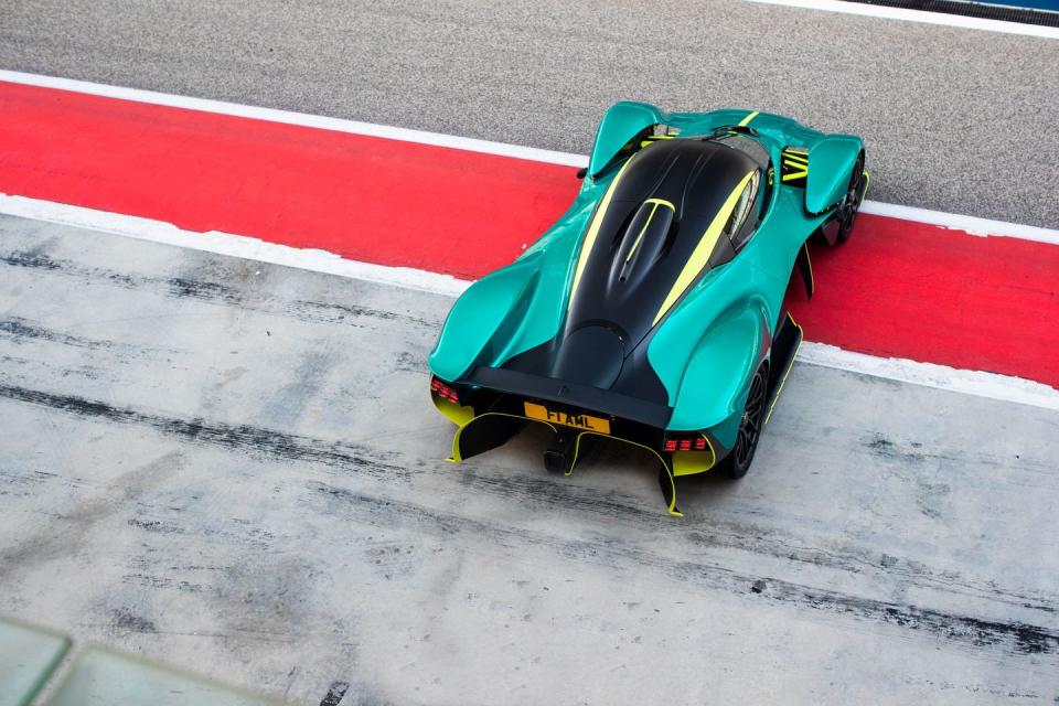 aston martin valkyrie