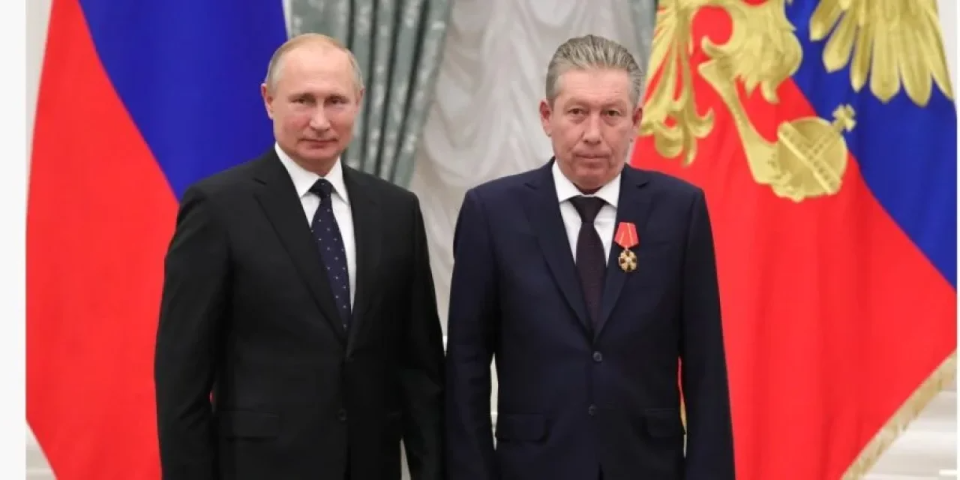 Putin awarded Maganov in 2019 <span class="copyright">lukoil.ru</span>