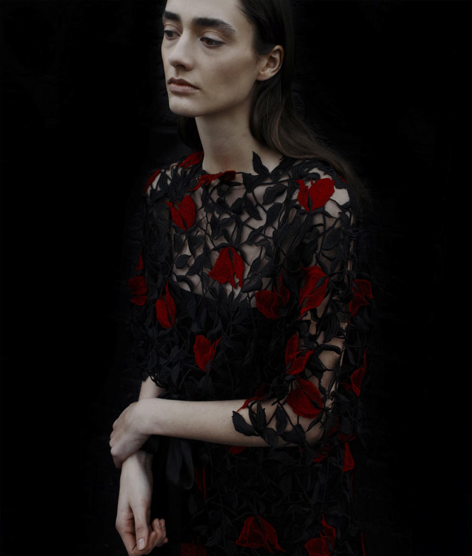 The black-and-red rose petal lace dress