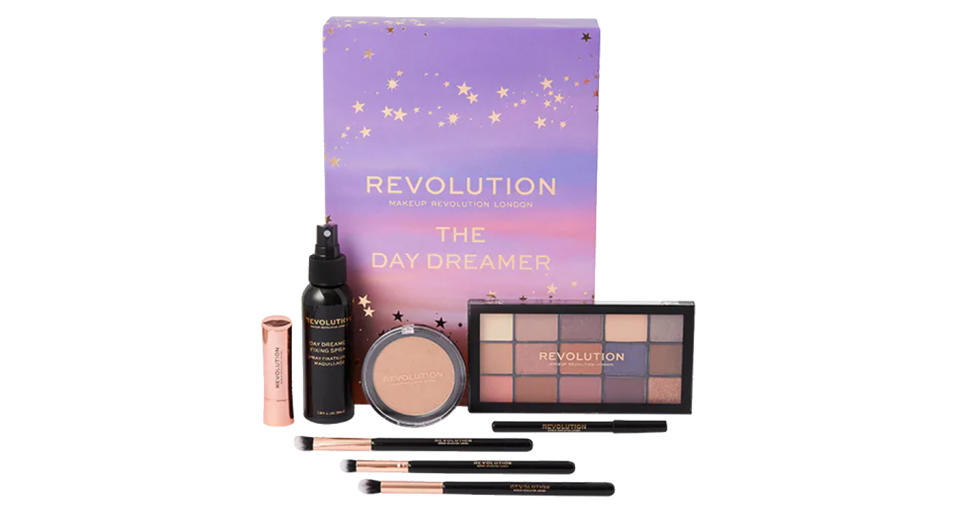 Revolution The Day Dreamer Look Book Makeup Set