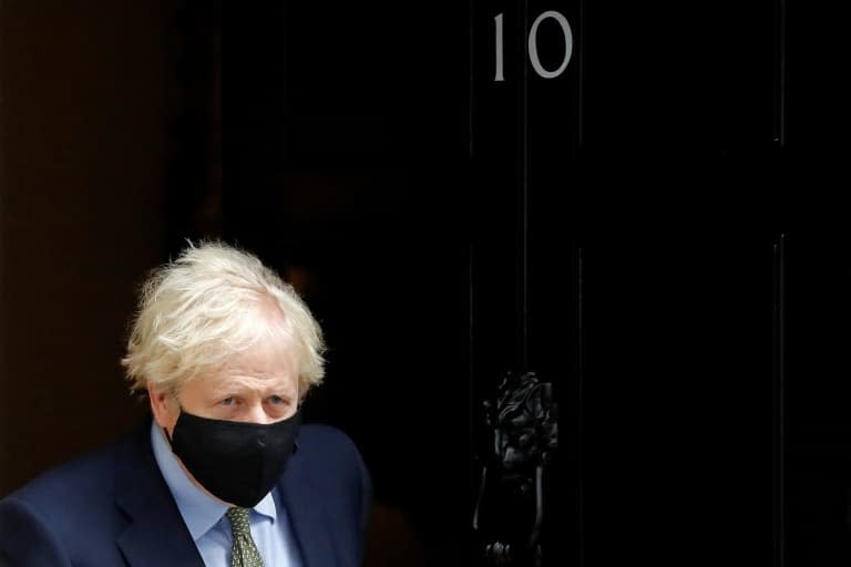 Le Premier ministre britannique Boris Johnson sort du 10 Downing Street, le 14 octobre 2020 à Londres - Tolga AKMEN © 2019 AFP