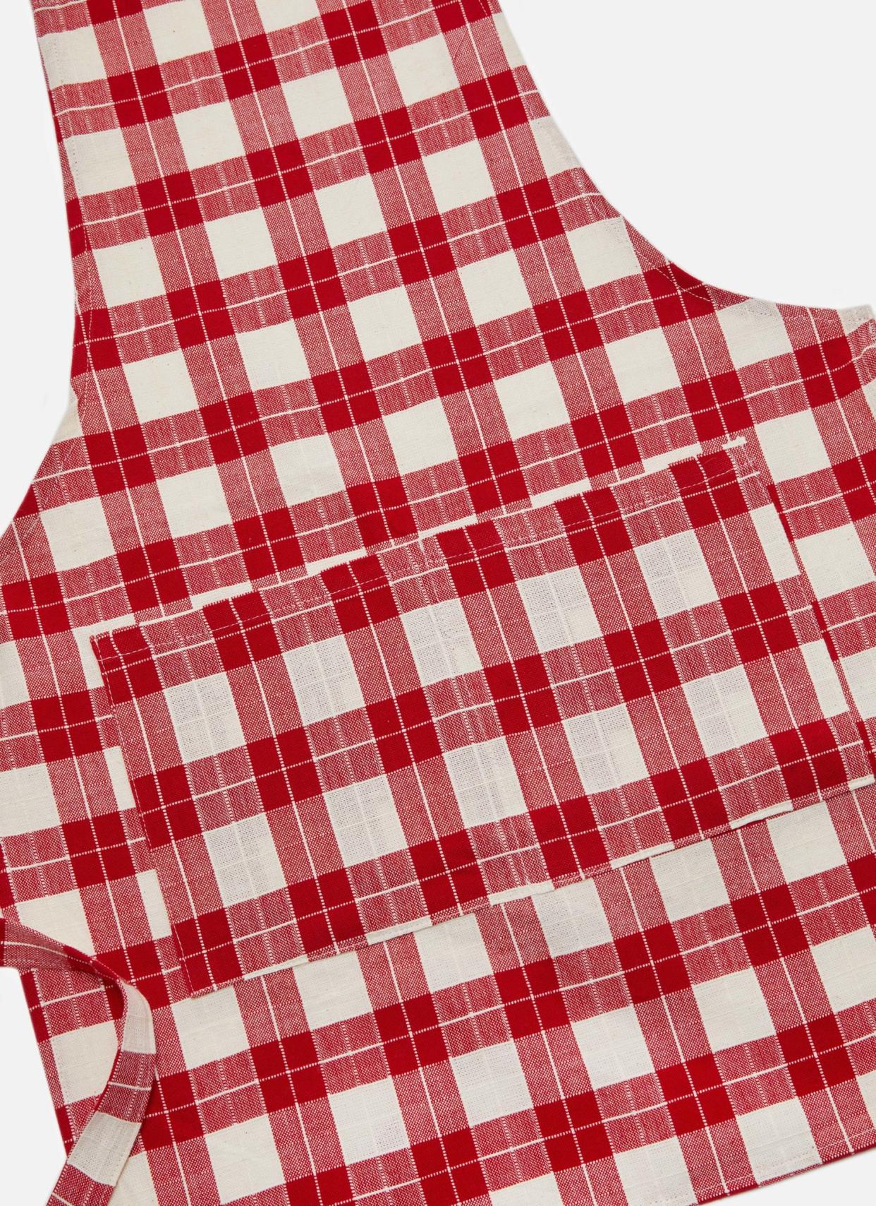 <p><a href="https://go.redirectingat.com?id=74968X1596630&url=https%3A%2F%2Fheathertaylorhome.com%2Fshop%2Fannabelle-plaid-red-kid-apron%2F&sref=https%3A%2F%2Fwww.veranda.com%2Fshopping%2Fg34065735%2Fgifts-for-kids%2F" rel="nofollow noopener" target="_blank" data-ylk="slk:Shop Now;elm:context_link;itc:0;sec:content-canvas" class="link rapid-noclick-resp">Shop Now</a></p><p>Red Kid Apron</p><p>heathertaylorhome.com</p><p>$20.00</p>